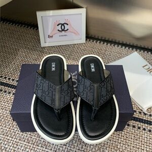 Dior slippers